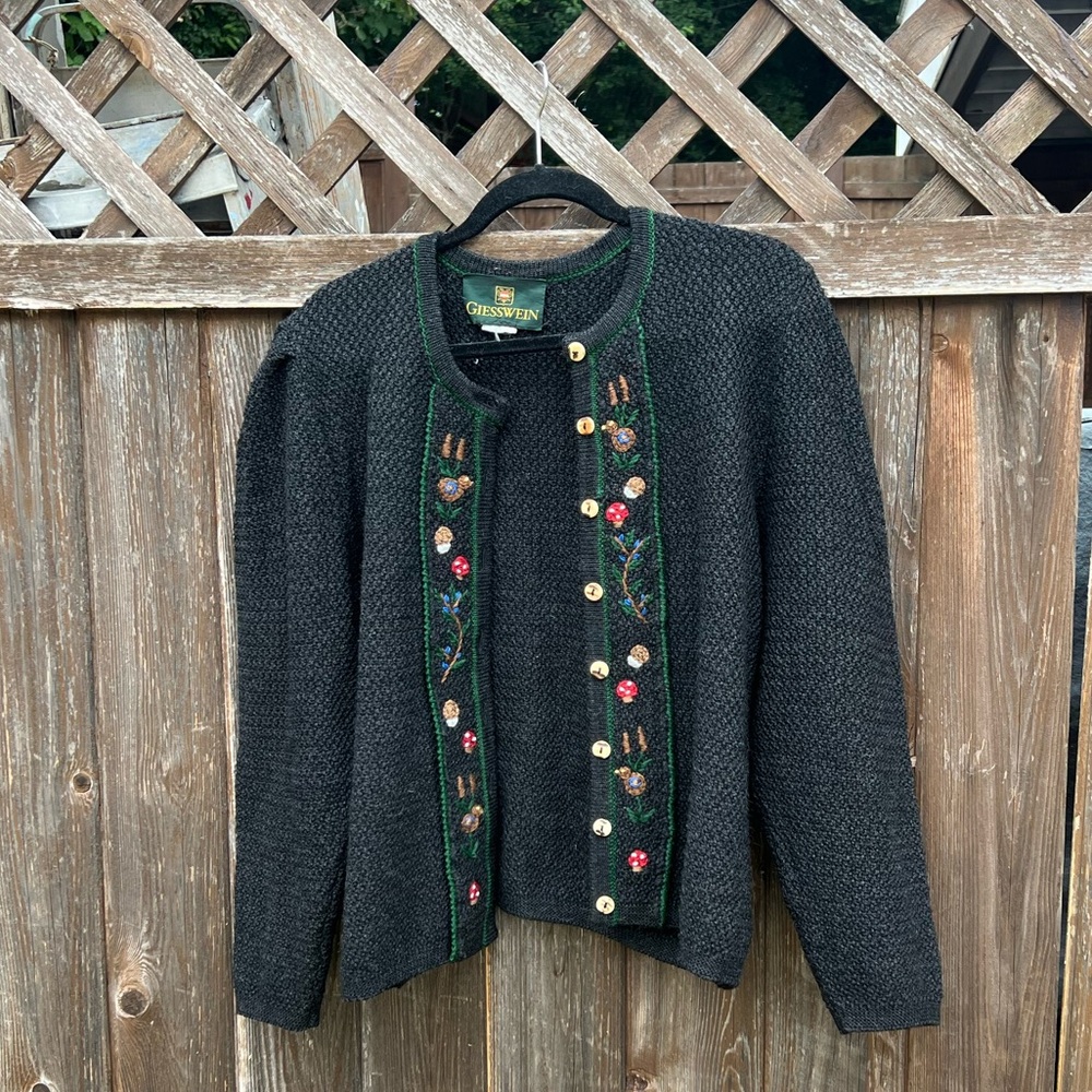 Vintage 1980s Austrian Trachten Cardigan | Mushroom Cottagecore Dreams |